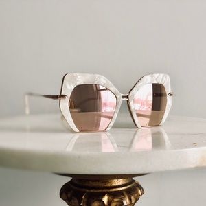 Krewe “Octavia” Rose Gold sunglasses